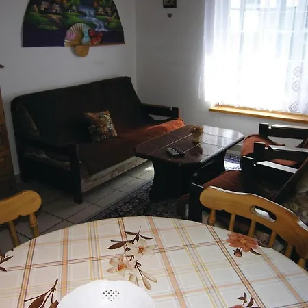 Holiday Husova